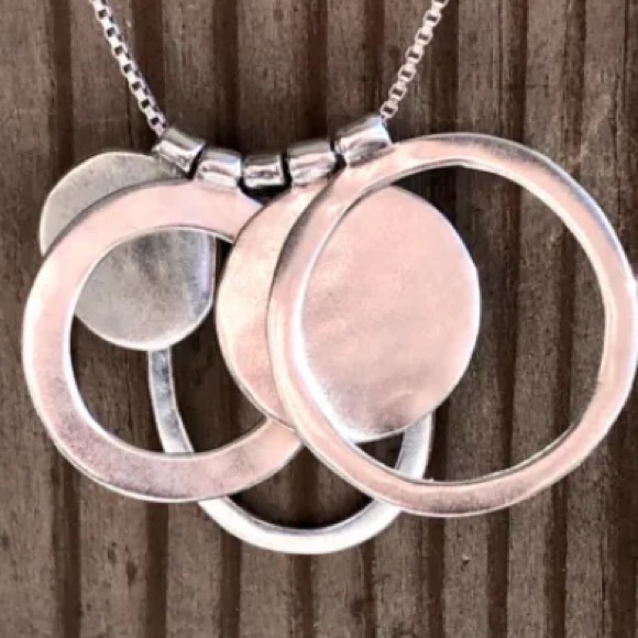 Silpada Vintage Rare Sterling Silver Varied Circles Necklace - Picture 13 of 15